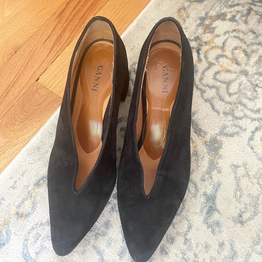 Lightly used Ganni black heels